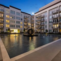 Beautiful 2B/2B Apartment in the Galleria